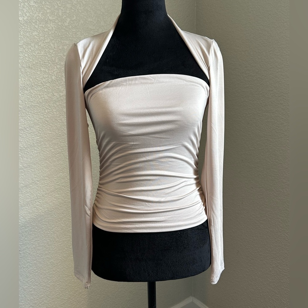 NWT Elegant Cream Long Sleeve Women's Top - Picture 2 of 7